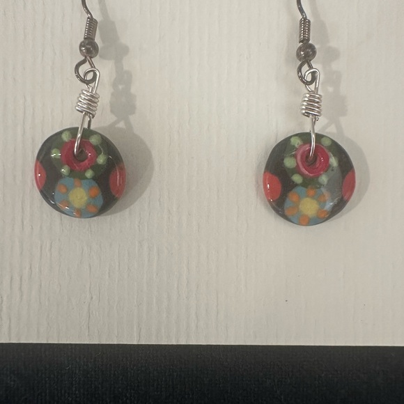 Earrings - Picture 2 of 3